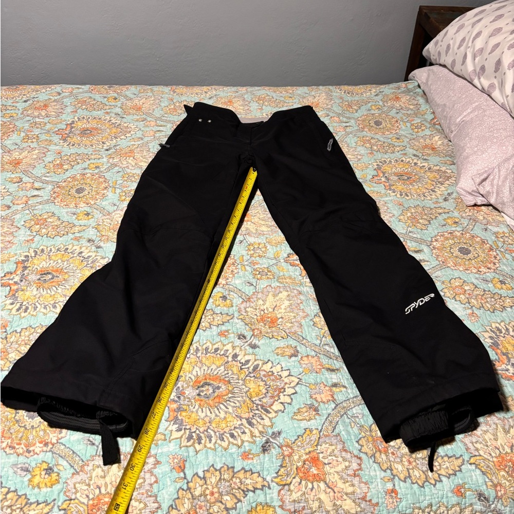 Spyder Women Snowboard/Ski Pants. Size 6